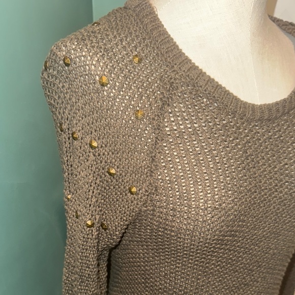 Olive Green Women's‎ Roxy Sweater with gold studs. Size Medium - Picture 2 of 8